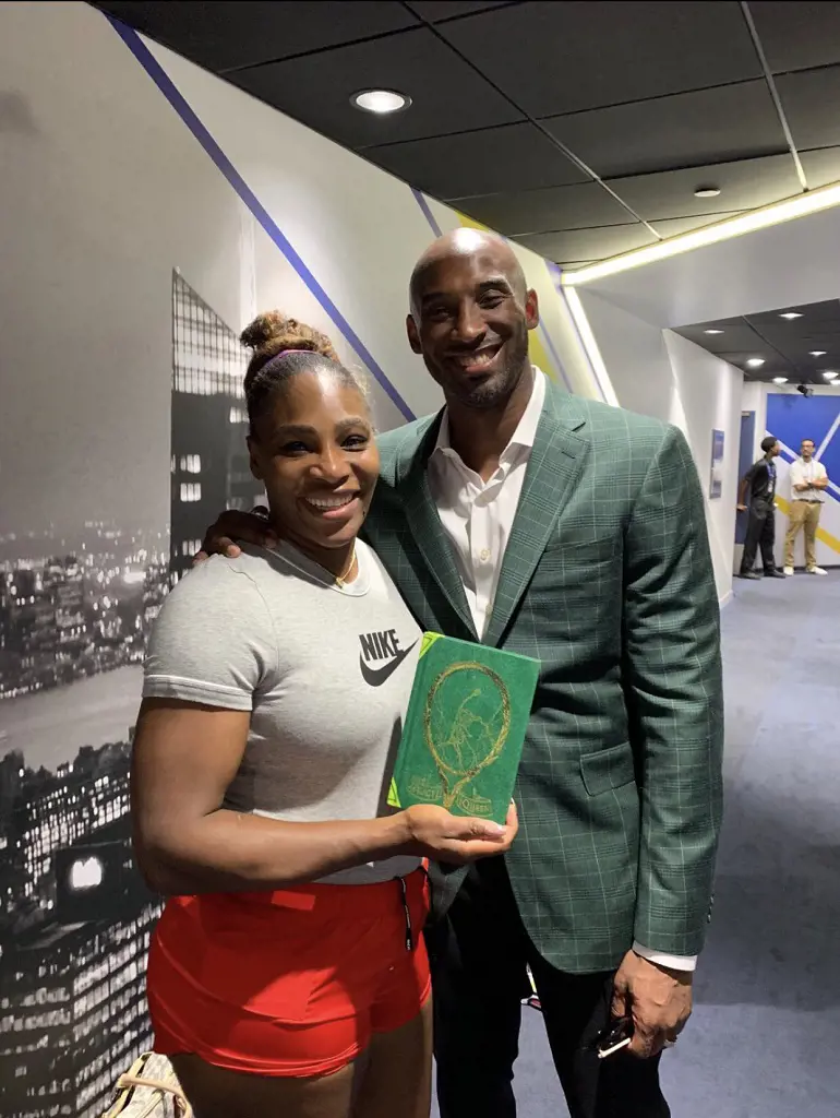 Kobe met tennis queen Serena Williams on September 7, 2019 and gifted her a book from his Granity Studios 
