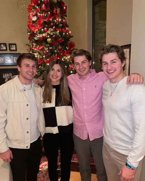 The beautiful offspring of Fred Hoiberg during Christmas eve